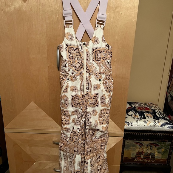 NWT FP Movement Alpine Glow Printed Snow Bib / Brushed Sail Paisley - Picture 2 of 7
